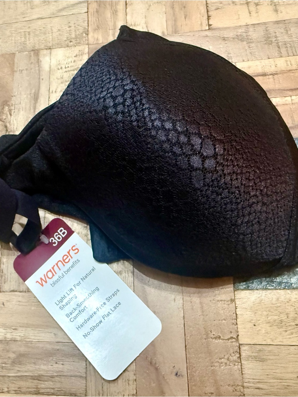 NWT Warner’s Blissful Benefits Back-Smoothing Wireless Bra - Black - 36B